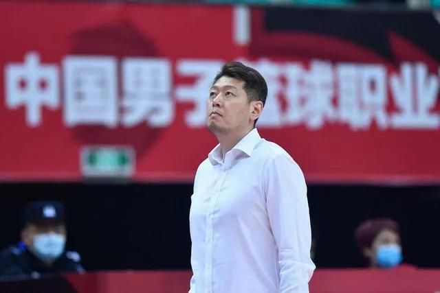 明日灰熊对阵太阳 贝恩出战成疑 莫兰特等7人缺席明日清晨6点，NBA季中锦标赛，灰熊将主场迎战太阳。